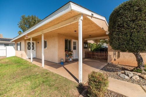 1882 Alessandro Trl, Vista CA 92084-4235 exterior