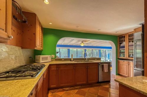 80 Cypress Point Dr, Naples FL  34105-6311 exterior