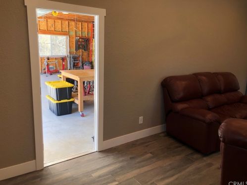 17430 7 Spg Way, Riverside CA 92504-9454 exterior