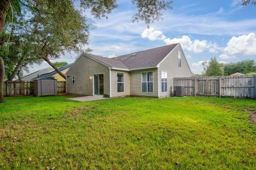 58 3 St, Shalimar FL  32579-1747 exterior