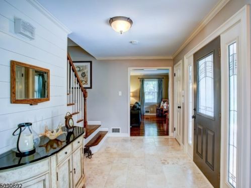 426 Buckhorn Dr, Belvidere NJ  07823-2707 exterior