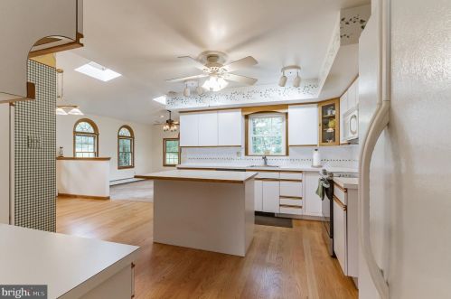 420 Ivy Ln, Glen Mills PA  19342-1323 exterior