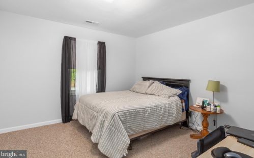 214 Hampton Dr, Spotsylvania VA 22551-8747 exterior