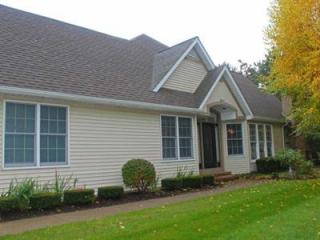 5143 Wolf Run Village Ln, Erie, PA 16505-5529