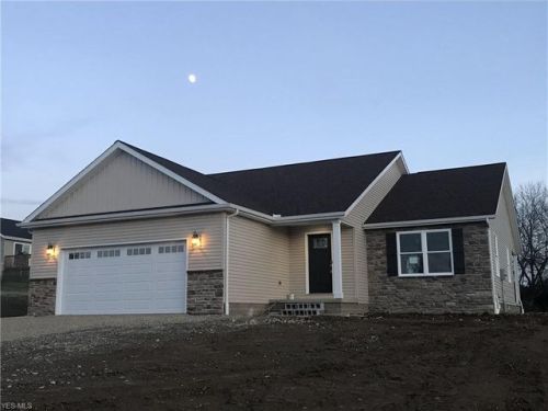 2918 Standish Ave, Canton, OH 44706-3297