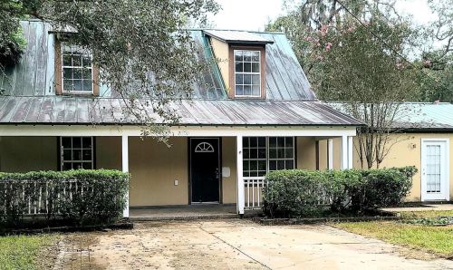20960 157th St, Umatilla, FL 32784-8293