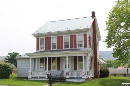 1200 2nd St, Lykens, PA 17048-9438