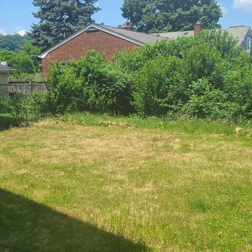 73 12 St, Ambridge PA 15003-1945 exterior