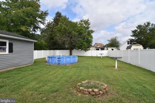 209 Delaware Ave, Harrington DE  19952-1236 exterior