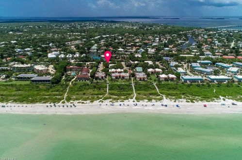 845 Gulf Dr, Sanibel FL  33957-7096 exterior