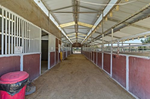1750 Orch Rd, Hollister CA  95023-9210 exterior