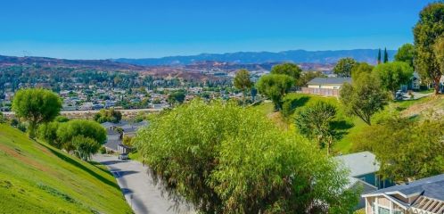 28101 Vista View Dr, Santa Clarita CA  91351-5710 exterior