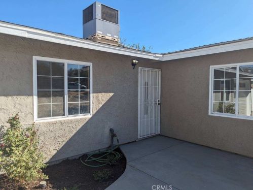 14475 Harmony Ln, Victorville, CA 92395-4122
