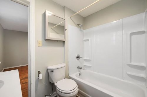 2309 Tilbury Ave, Pittsburgh PA 15217-2514 exterior