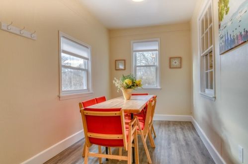75 Angell Rd, South Kingstown RI  02882-5171 exterior
