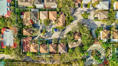 11910 12 St, Hollywood FL 33026-3874 exterior