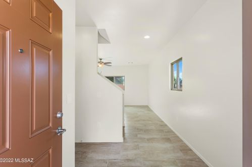 5762 Camino Redencion, Tucson, AZ 85756-8562