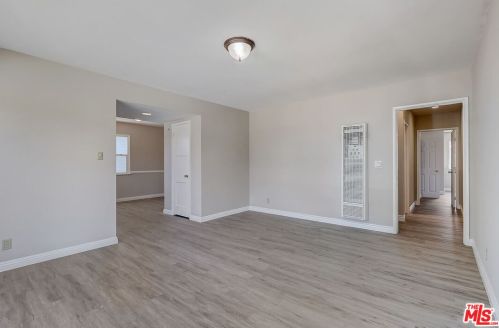 4613 Dunrobin Ave, Lakewood CA  90713-2527 exterior