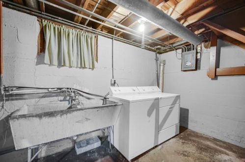 1029 175 St, Hammond IN 46324-3131 exterior