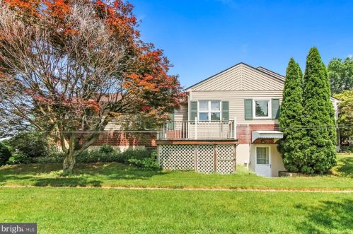 41 Blossom Ln, Schuylkill Haven PA  17972-1808 exterior