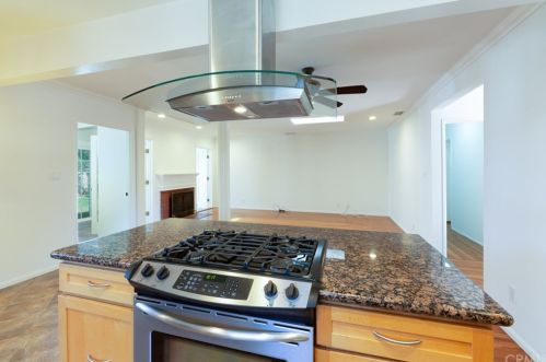 2745 Monogram Ave, Long Beach CA 90815-1536 exterior