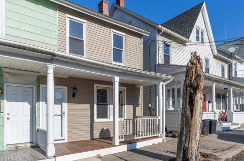 46 Dowell St, Slatington PA  18080-1409 exterior