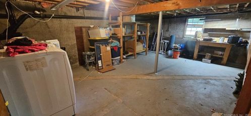 90 Wellman Rd, Manchester CT  06040-5542 exterior