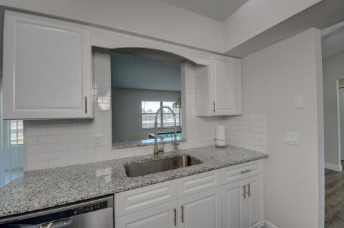 6568 Chugwater Cir, Port Saint Lucie FL  34983-2305 exterior