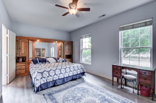 4704 Trumhall Dr, Darbydale OH  43123-8127 exterior