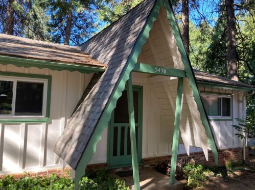 5458 Gilmore Rd, Pacific House, CA 95726-9780