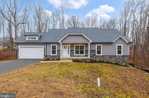 10914 Thiel Ct, Spotsylvania VA  22551-8034 exterior