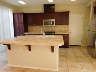 3832 Trenton Ln, Clovis CA  93619-5058 exterior