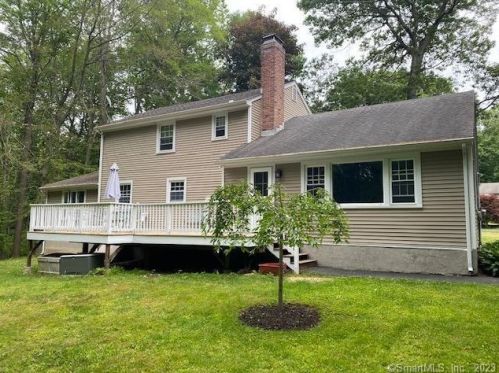 101 Osborn Ln, Upper Stepney CT  06468-2565 exterior