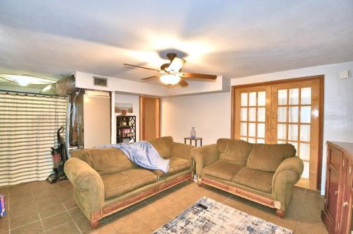1221 Edgewater Dr, Lakeland FL  33805-4700 exterior