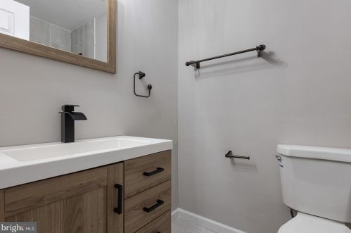 20 Hamilton St, Auburn NJ  08085-1523 exterior