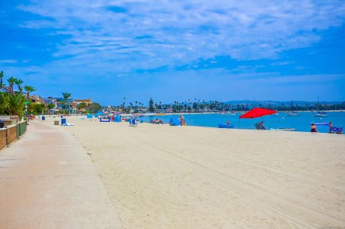 824 Anacapa Ct, San Diego CA  92109-8203 exterior