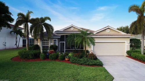 4707 Brixton Ct, Lehigh Acres, FL 33973-6071