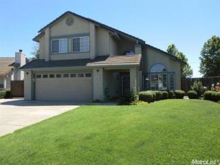 501 Meadowland Dr, Ripon, CA 95366-9512