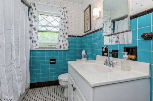 16 Godfrey Rd, Montclair NJ  07043-1310 exterior