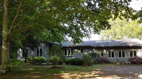 54 Transylvania Rd, Roxbury, CT 06783-2107