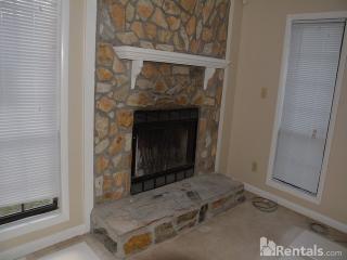 525 Hollyberry Ln, Fayetteville NC  28314-1608 exterior