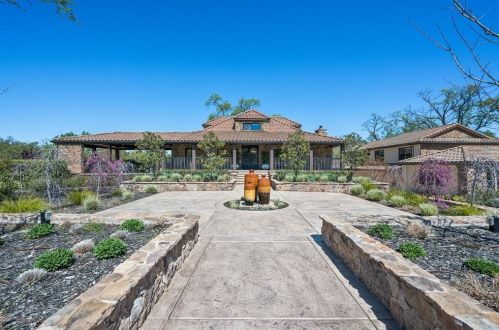 7873 Horseshoe Bar Rd, Loomis, CA 95650-9773
