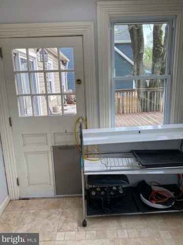 2912 Fairmont St, Falls Church VA  22042-1307 exterior
