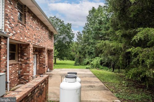 6 Florence Ln, Fredericksburg VA  22405-3605 exterior