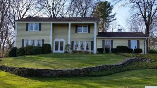 190 Hillside Ter, Kingston NY  12401-6130 exterior