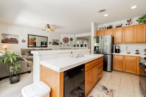 35650 Rosedown Ln, Wildomar CA  92595-7974 exterior