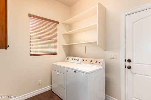 2710 Cattle Dr, Gilbert AZ  85297-8116 exterior