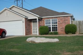 901 Arrowhead Dr, Bentonville AR  72712-3648 exterior