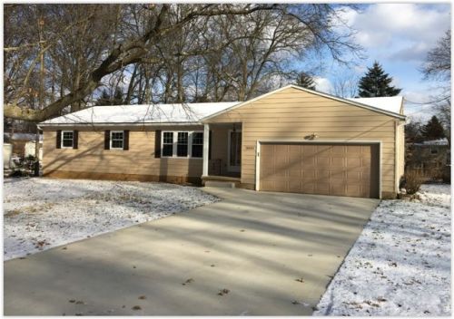 3835 Oneida St, Cuyahoga Falls, OH 44224-4216