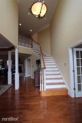 1108 Cliffview Cir, Johnson City TN  37615-5211 exterior